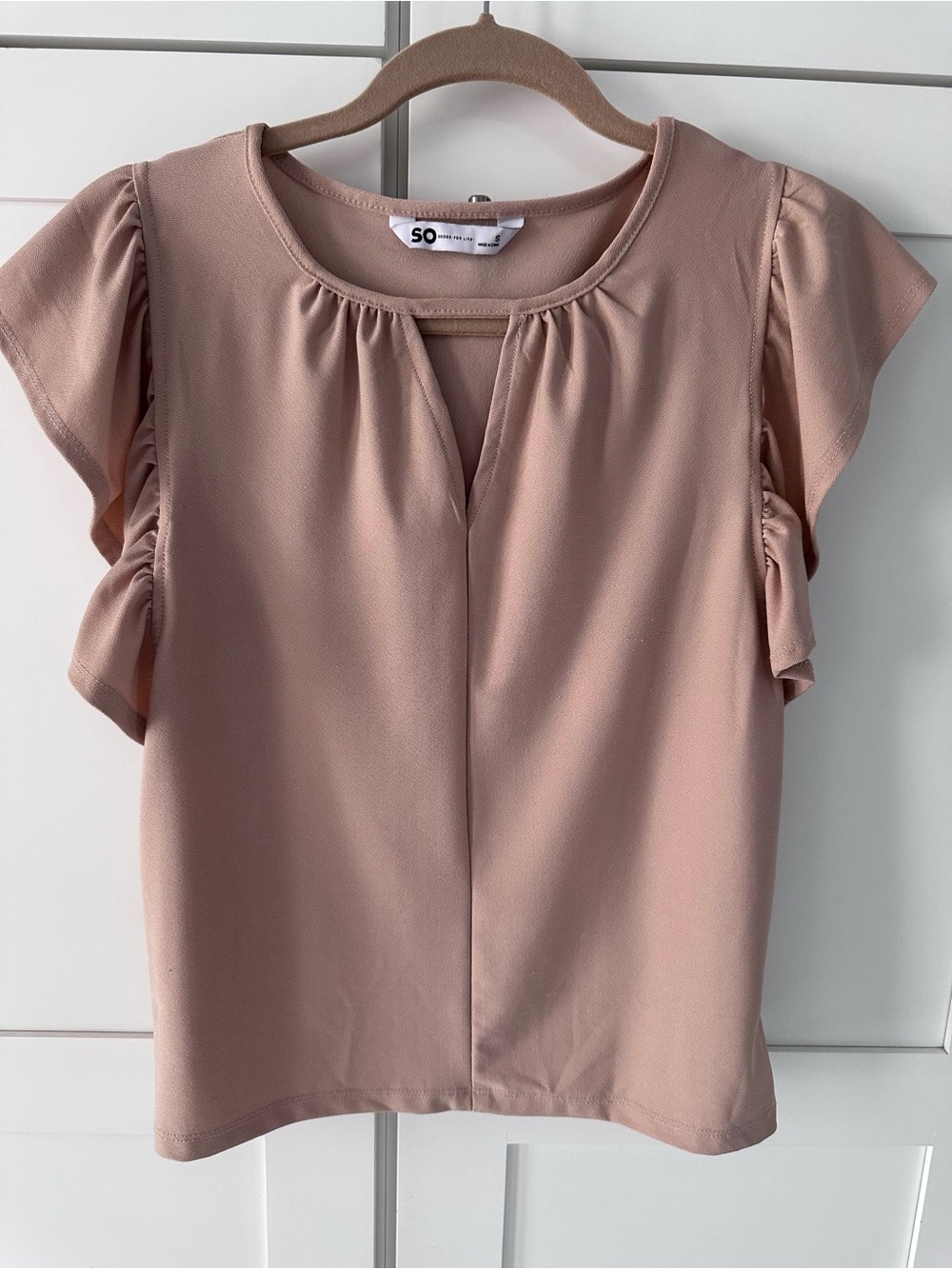 SO  Flutter Sleeve Blouse